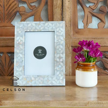 Load image into Gallery viewer, Ellen_Mother of pearl Inlay Photo Frame
