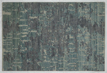 Load image into Gallery viewer, Ava _Hand Made Woolen Rug
