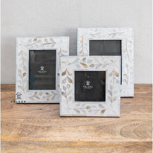 Load image into Gallery viewer, Vera_ Floral Pattern MOP Inlay Photo Frame
