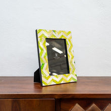 Load image into Gallery viewer, Rima Bone Inlay Photo Frame
