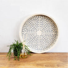 Load image into Gallery viewer, Yuvi_Bone Inlay Floral Pattern Round Tray

