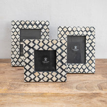 Load image into Gallery viewer, Zoe_ Moroccan Pattern Bone Inlay Photo Frame
